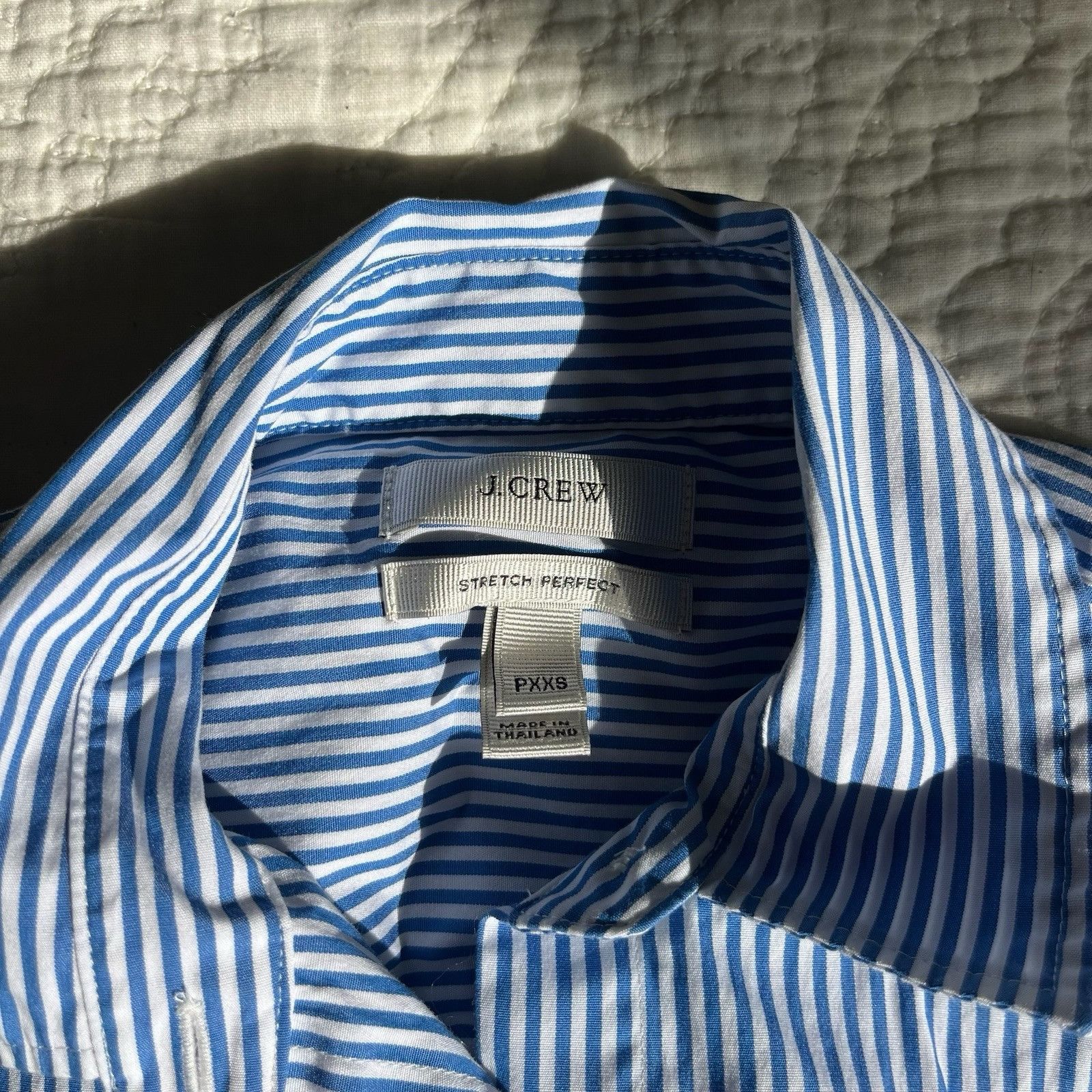 J.Crew J Crew Stretch Perfect Top Blue White Stripe Button Up Long Size XXS / US 00 / IT 34 - 3 Thumbnail