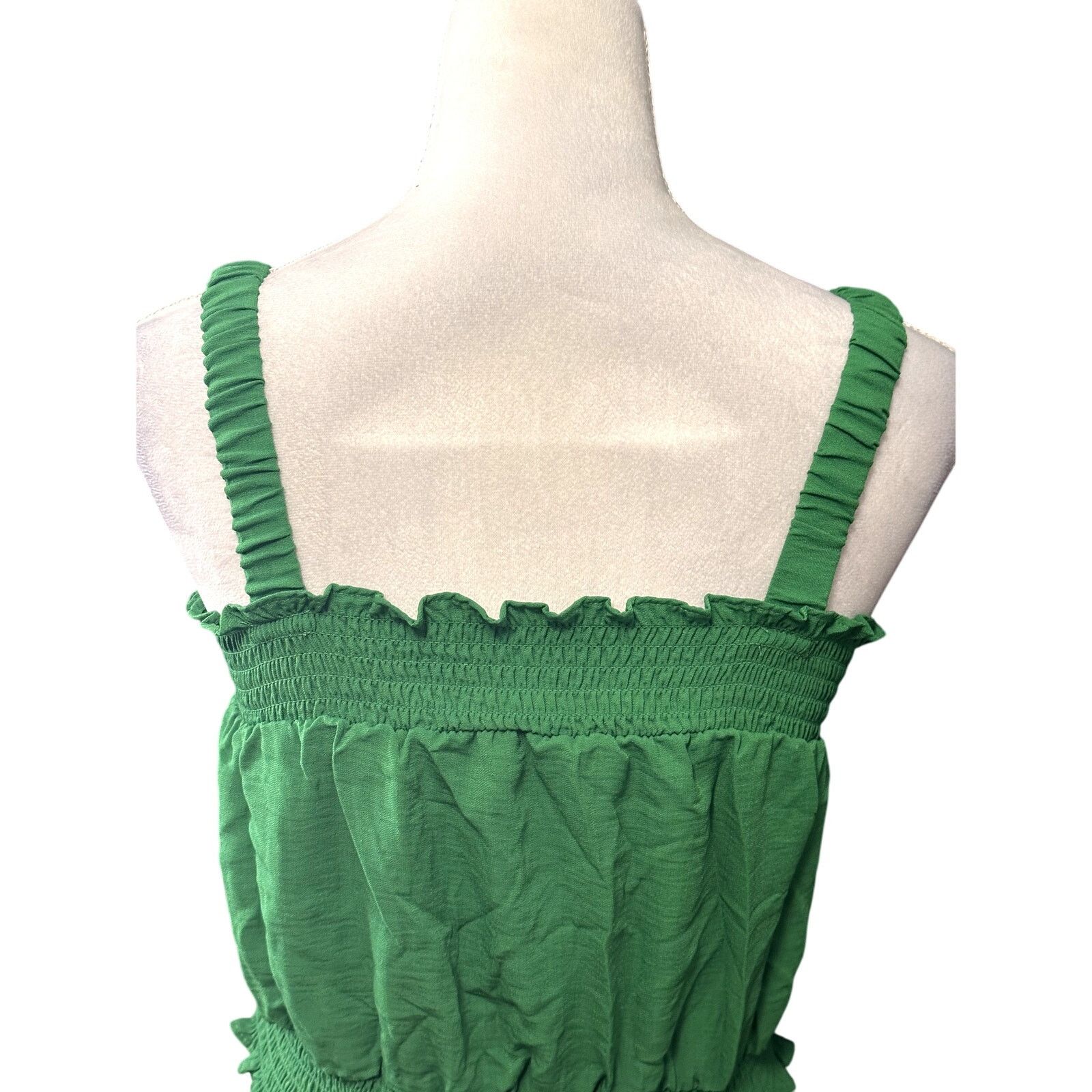 Other Riley & Rae Green Smocked Stretch Sleeveless Crop Top S NWT Size S / US 4 / IT 40 - 5 Thumbnail