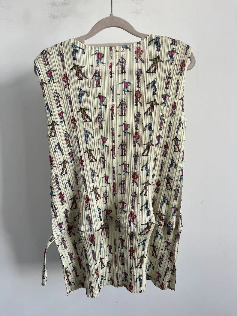 Issey Miyake Issey Miyake size:3 Sports Little Person vest Size XS / US 0-2 / IT 36-38 - 2 Thumbnail