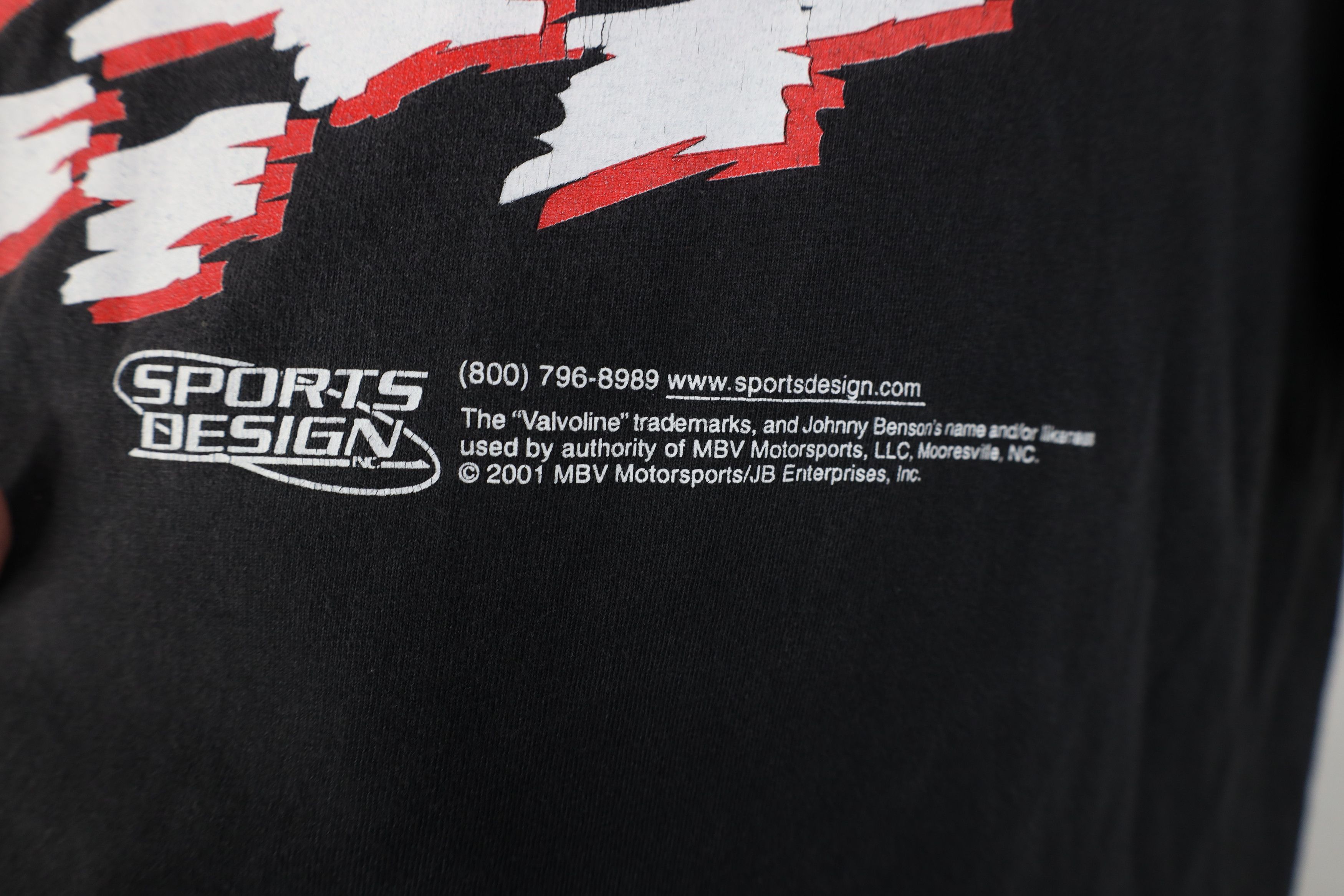 Vintage Vintage Y2K 2001 NASCAR Johnny Benson Valvoline T-Shirt Size US XL / EU 56 / 4 - 13 Thumbnail