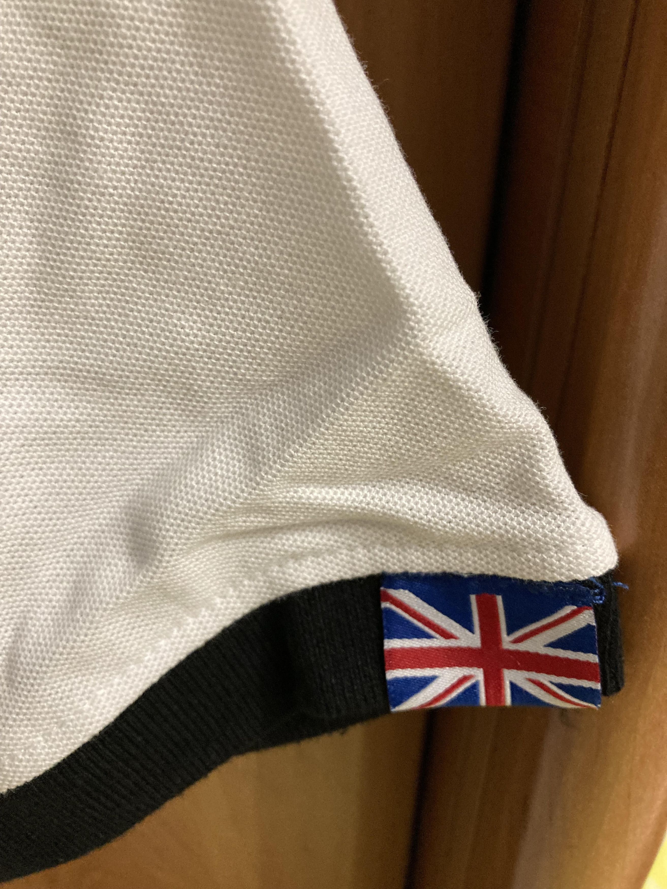 Aquascutum Aquascutum Branded Shoulder Tipped White Polo Shirt Size US XL / EU 56 / 4 - 9 Thumbnail