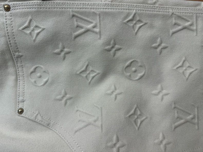 Louis Vuitton Louis Vuitton Full logo timber pants Size US 29 - 7 Thumbnail