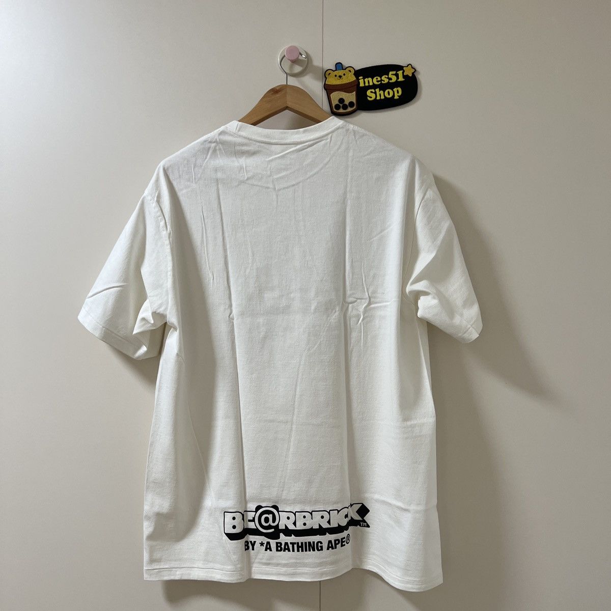 Bape Bape x bearbrick Los Angeles 1st Anniversary tee Size US XXL / EU 58 / 5 - 2 Thumbnail