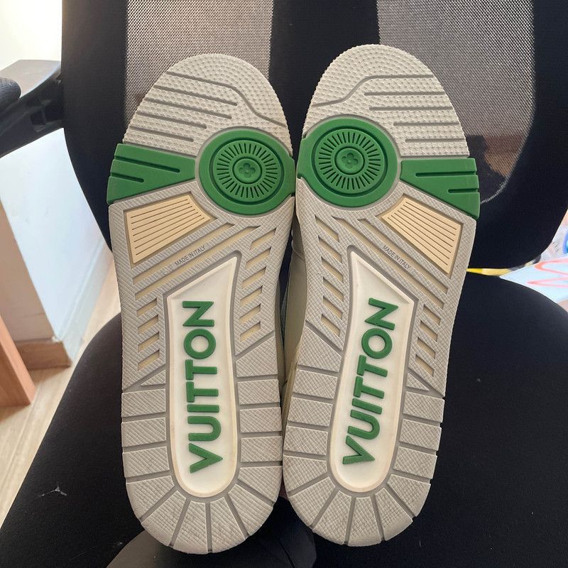 Louis Vuitton Louis Vuitton Classic Vintage Fashion Sneakers for Men -250 Size US 8 / EU 41 - 2 Thumbnail