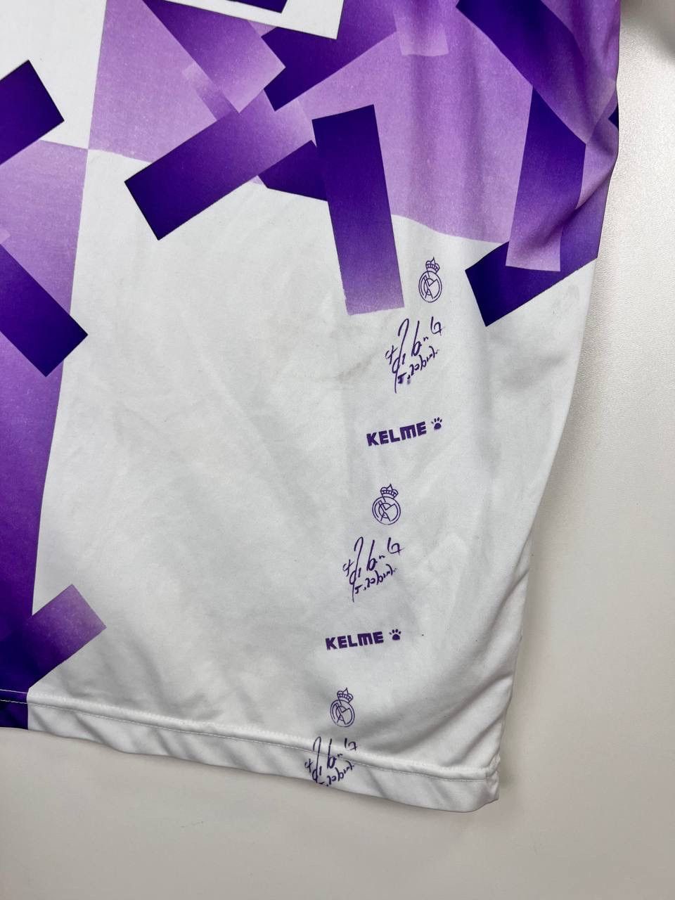 Other Real Madrid Kelme soccer t-shirts size L Size US L / EU 52-54 / 3 - 7 Thumbnail