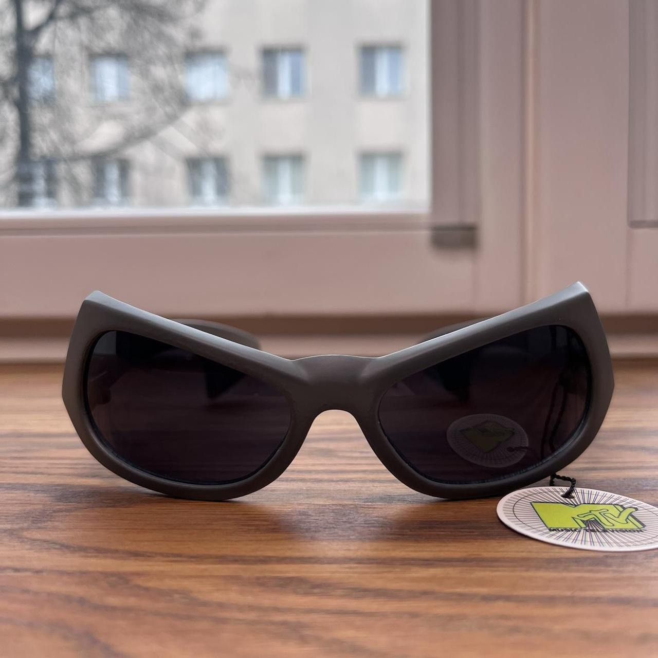 Mtv Vintage MTV Batman Sunglasses 1999 y2k futuristic spike Size ONE SIZE - 4 Thumbnail