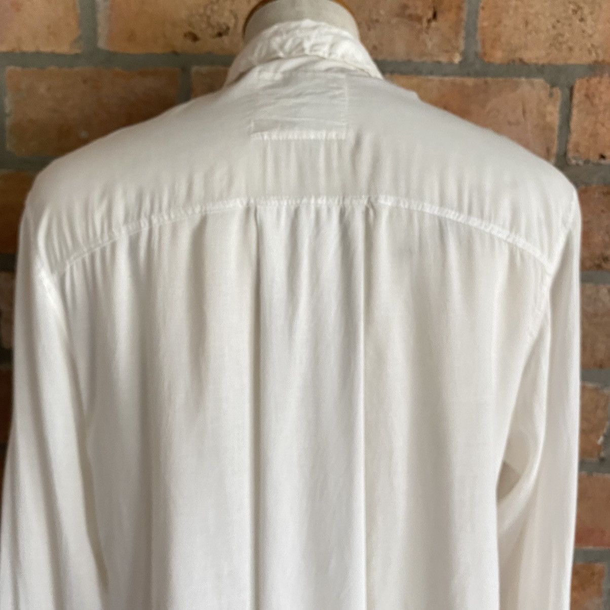 Japanese Brand G.O.A White Soft Pocket Shirt Size ONE SIZE - 23 Thumbnail