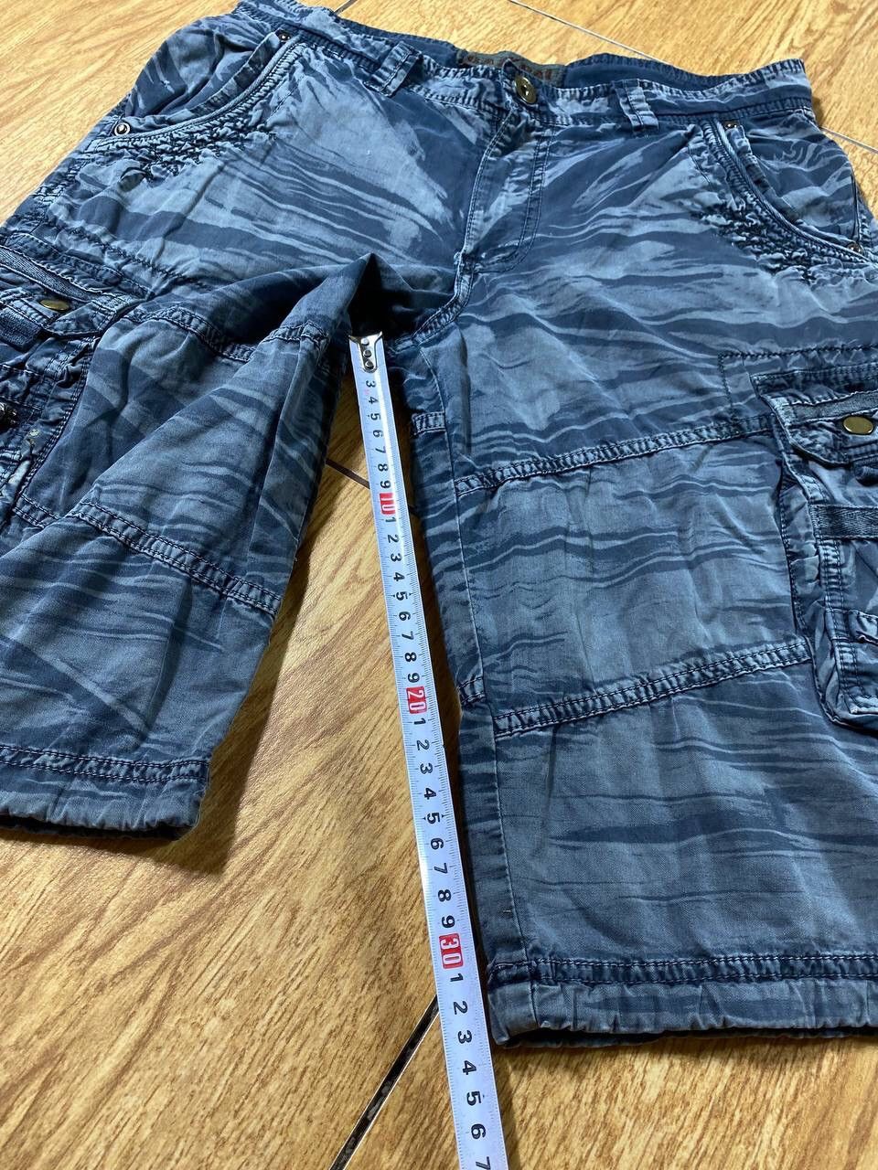 Other Rare CARGO MILITARY CAMO SHORTS 90s Y2K multipocked Size US 32 / EU 48 - 16 Thumbnail