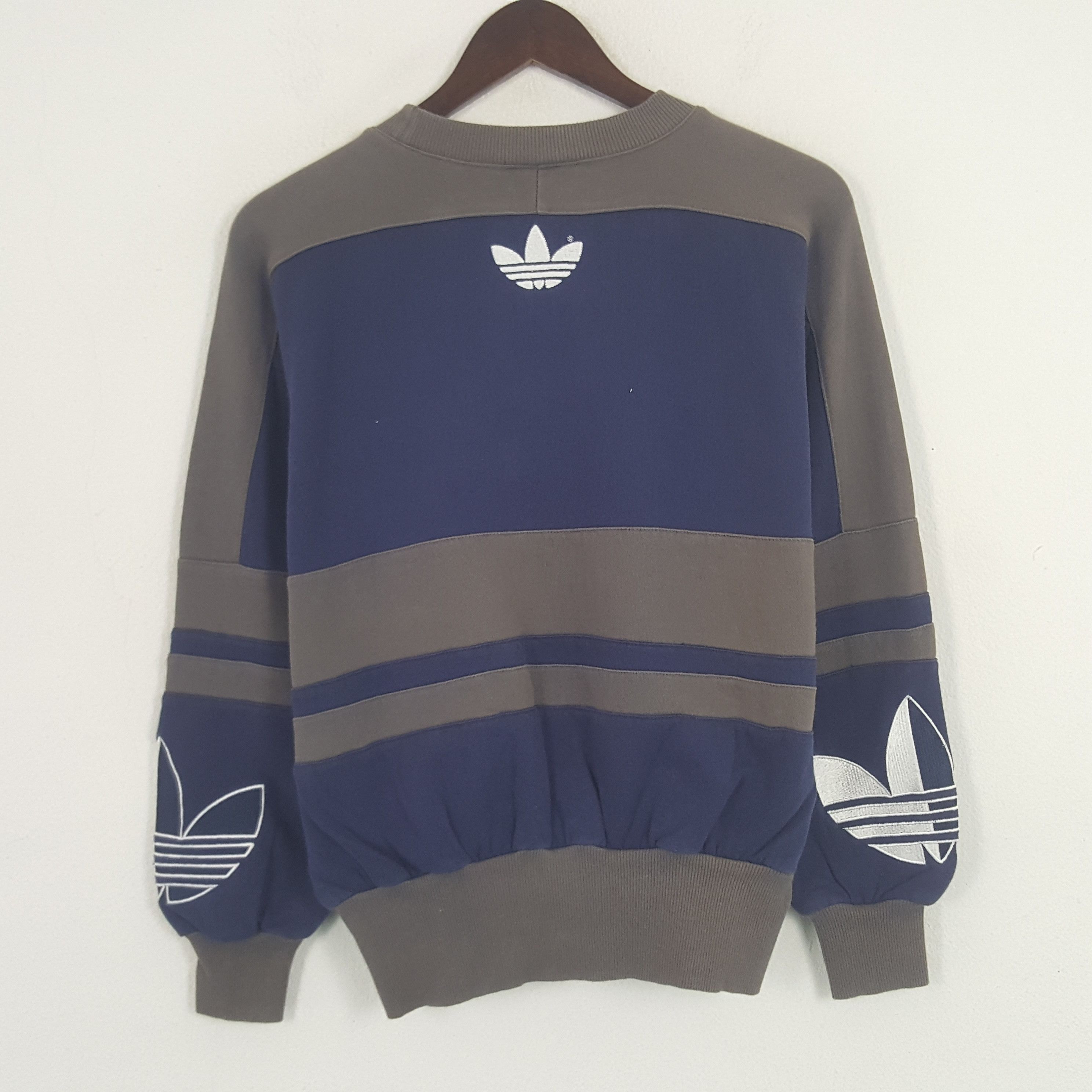 Adidas × Vintage Vintage Adidas Three Stripes Sweatshirt Size US M / EU 48-50 / 2 - 3 Thumbnail