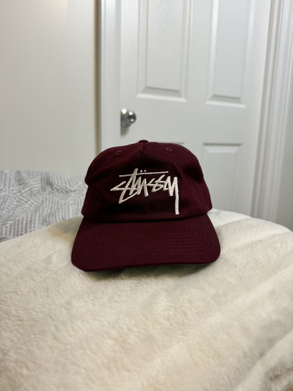 帽子 stussy MID-DEPTH GOTHIC S SNAPBACK STUSSY MID-DEPTH GOTHIC S SNAPBACK