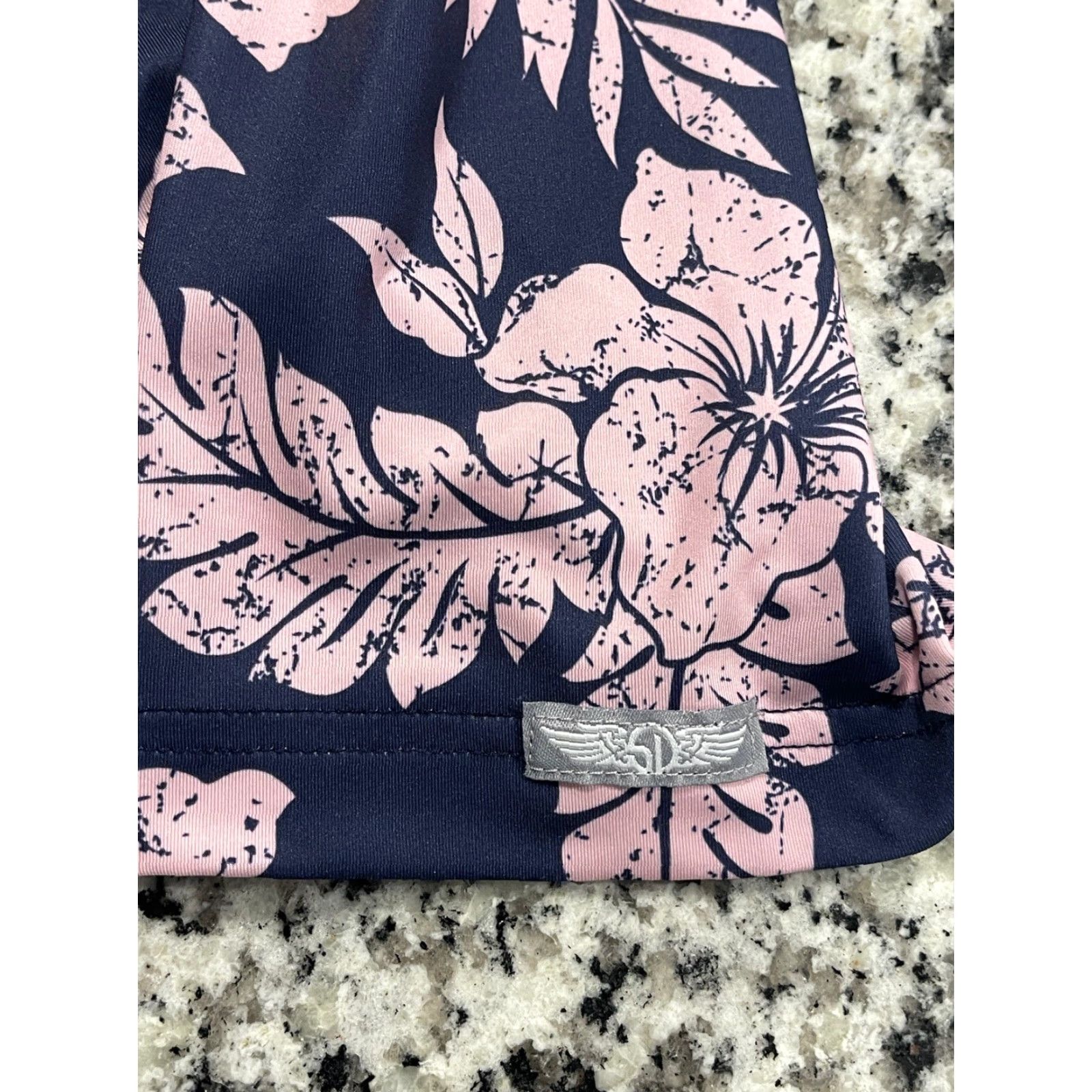 Vintage Straight Down Polo Shirt Mens Kahuna Pink Blue Hawaiian Floral Aloha Sz Medium Size US M / EU 48-50 / 2 - 7 Thumbnail