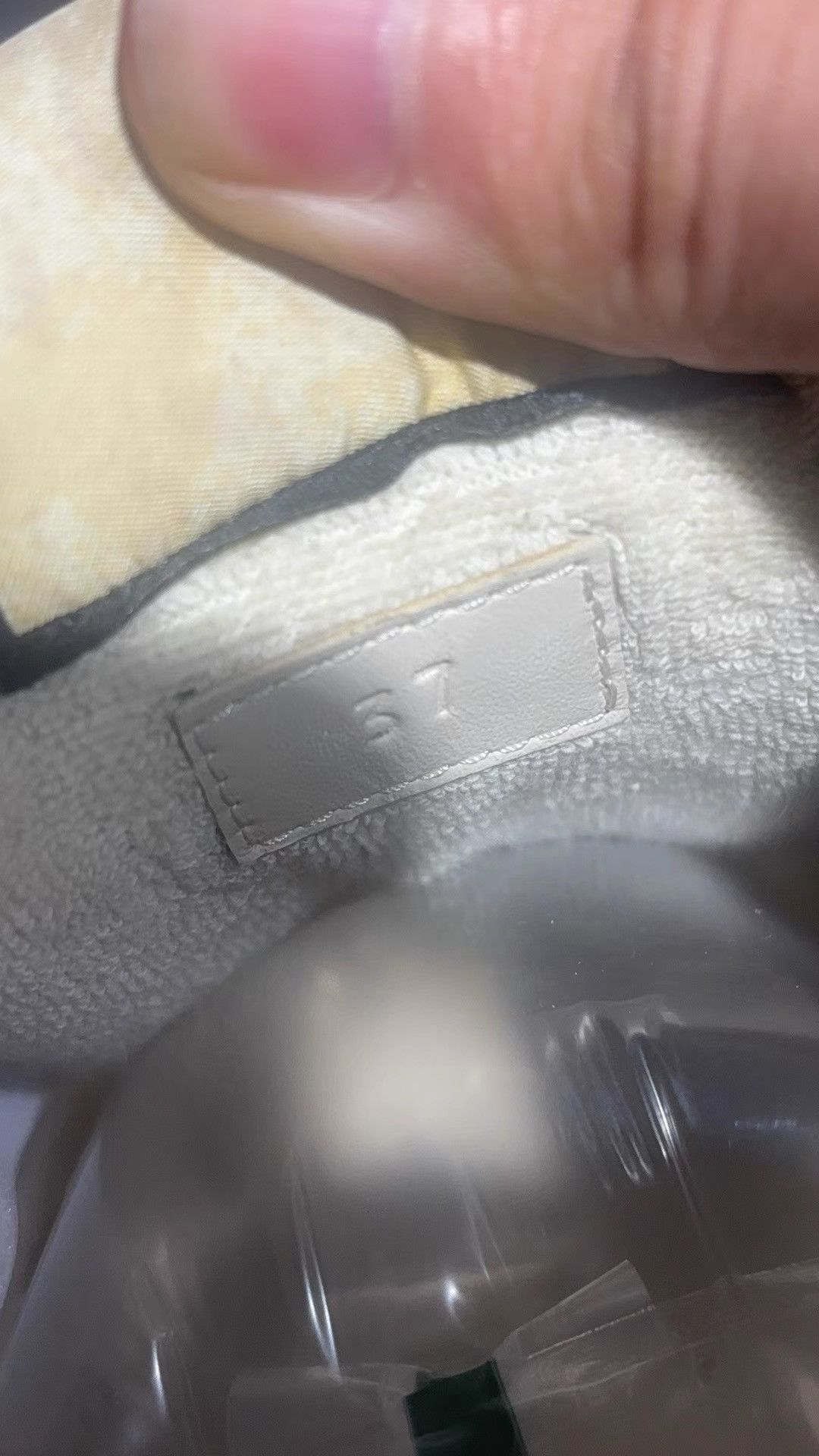 Gucci GUCCI Screener Distressed Sneakers K36 Size US 7 / IT 37 - 5 Thumbnail