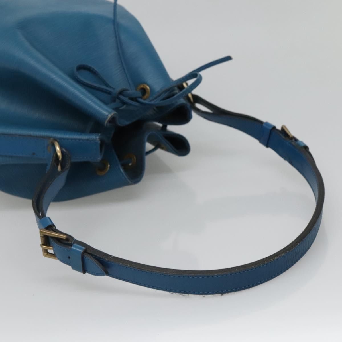 Louis Vuitton LOUIS VUITTON Epi Noe Shoulder Bag Toledo Blue M44005 Size ONE SIZE - 7 Thumbnail