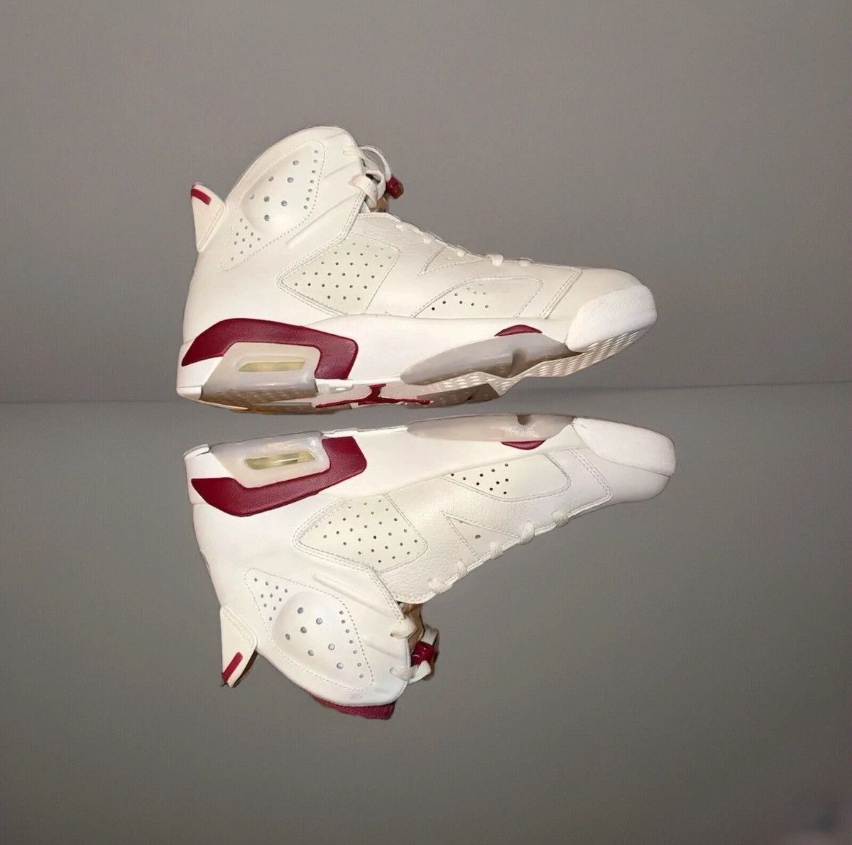 Jordan Brand Nike Air Jordan 6 Retro "Maroon" 2015 Size US 11.5 / EU 44-45 - 12 Thumbnail
