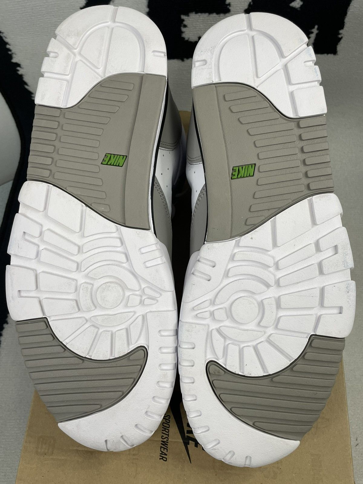 Nike Nike Air Trainer 1 Mid Premium Chlorophyll 2008 Men Size 10 Size US 10 / EU 43 - 16 Thumbnail