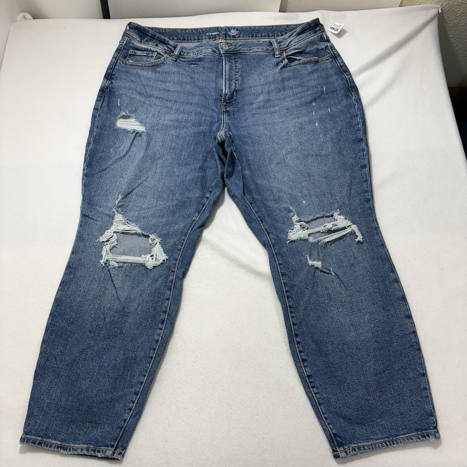 Old Navy Old Navy 20 High Rise Curvy O.G. Straight Ripped Jeans Size 42" / US 20 - 1 Thumbnail