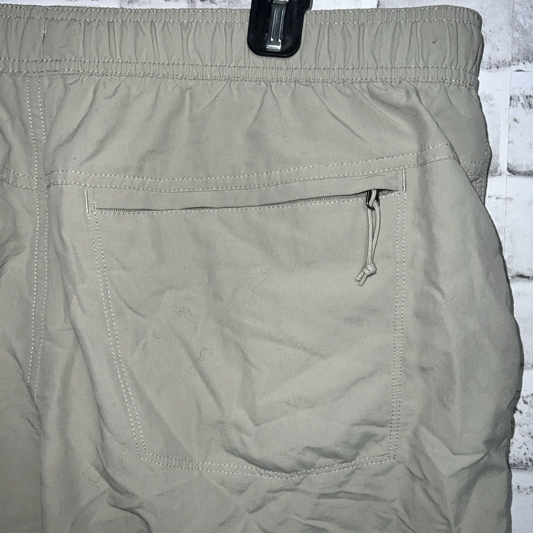 The North Face The North Face Beige Shorts Mens XL Size Beige Chino Short Mens XL The North Face Beige Short Mens XL Size US 36 / EU 52 - 3 Thumbnail