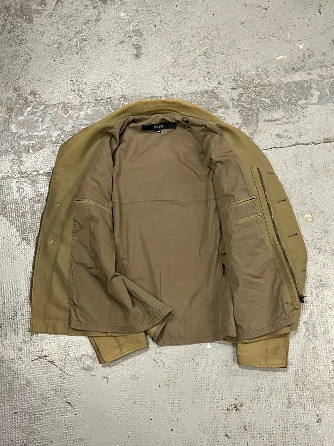 Gucci 2000s Gucci Beige Classy Buttoned Jacket by Tom Ford Size US M / EU 48-50 / 2 - 9 Thumbnail