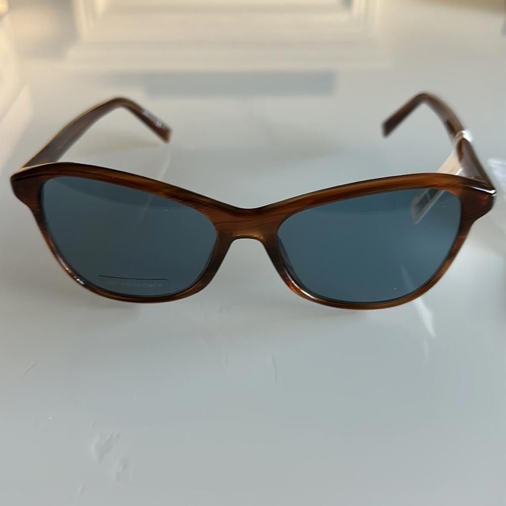 Givenchy Givenchy Gradient Brown Horn Cat Eye Sunglasses Blue Lenses Size ONE SIZE - 4 Thumbnail