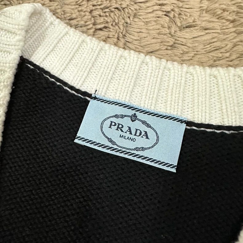 Prada Prada Color-block V-neck short sleeves wool knit cardigan Size XS / US 0-2 / IT 36-38 - 8 Thumbnail