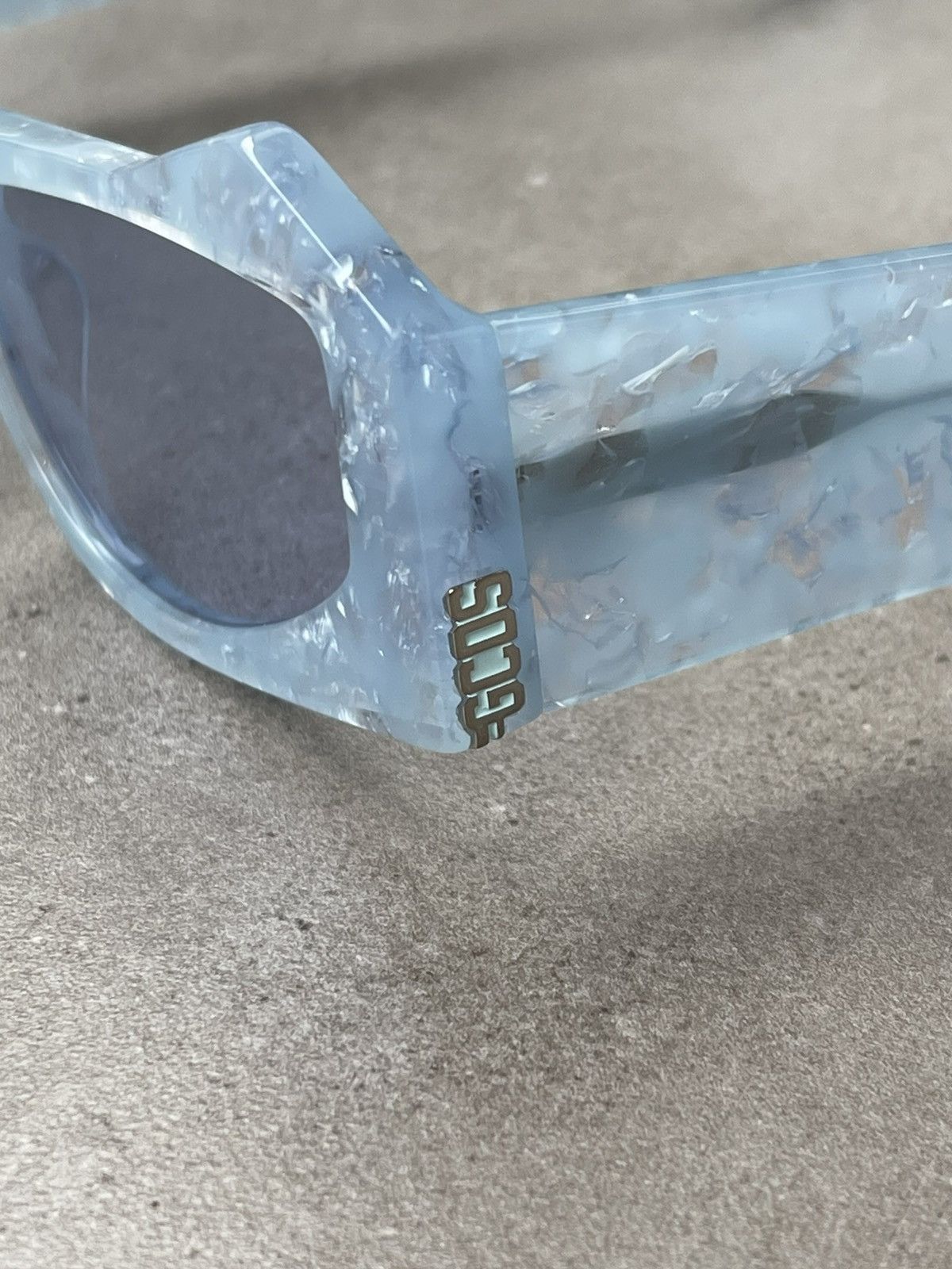 GCDS !DS! SS23 GCDS Cat Eye Marble Blue Sunglasses Size ONE SIZE - 6 Thumbnail
