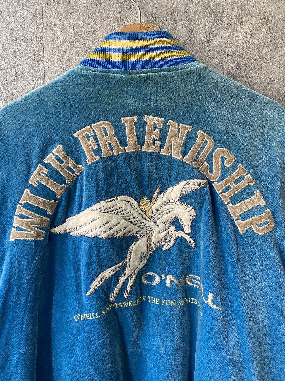 Vintage Vintage 80s O’neill Velvet Varsity Jacket Size US L / EU 52-54 / 3 - 16 Thumbnail