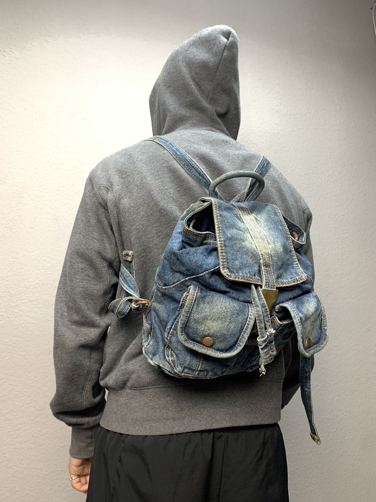 Beauty Beast × Diesel × Japanese Brand Diesel sling bag Vintage Y2K