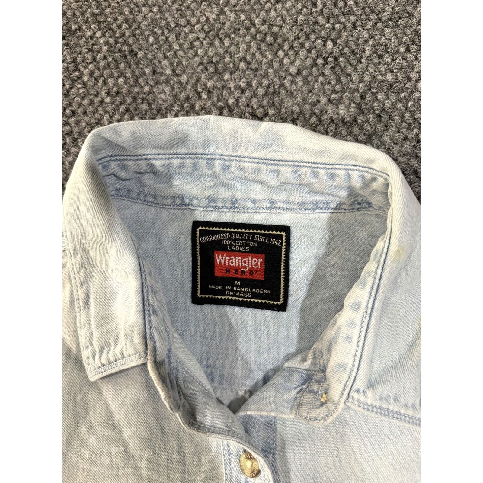 Wrangler Wrangler Button-Up Shirt Womens M Denim Blue Jack Russell Terrier Embroidered Pocket Casual Long Sleeve Size M / US 6-8 / IT 42-44 - 6 Thumbnail