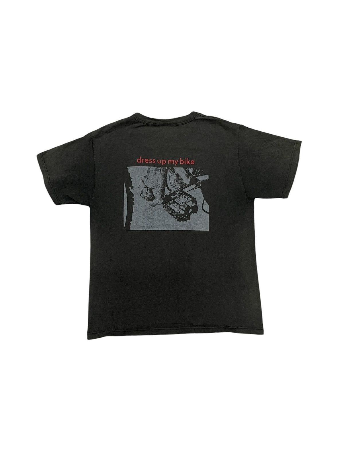 Champion 90s CHAMPION HEAVYWEIGHT“DRESS UP MY BIKE” RARE SUNFADED TEE Size US M / EU 48-50 / 2 - 1 Thumbnail