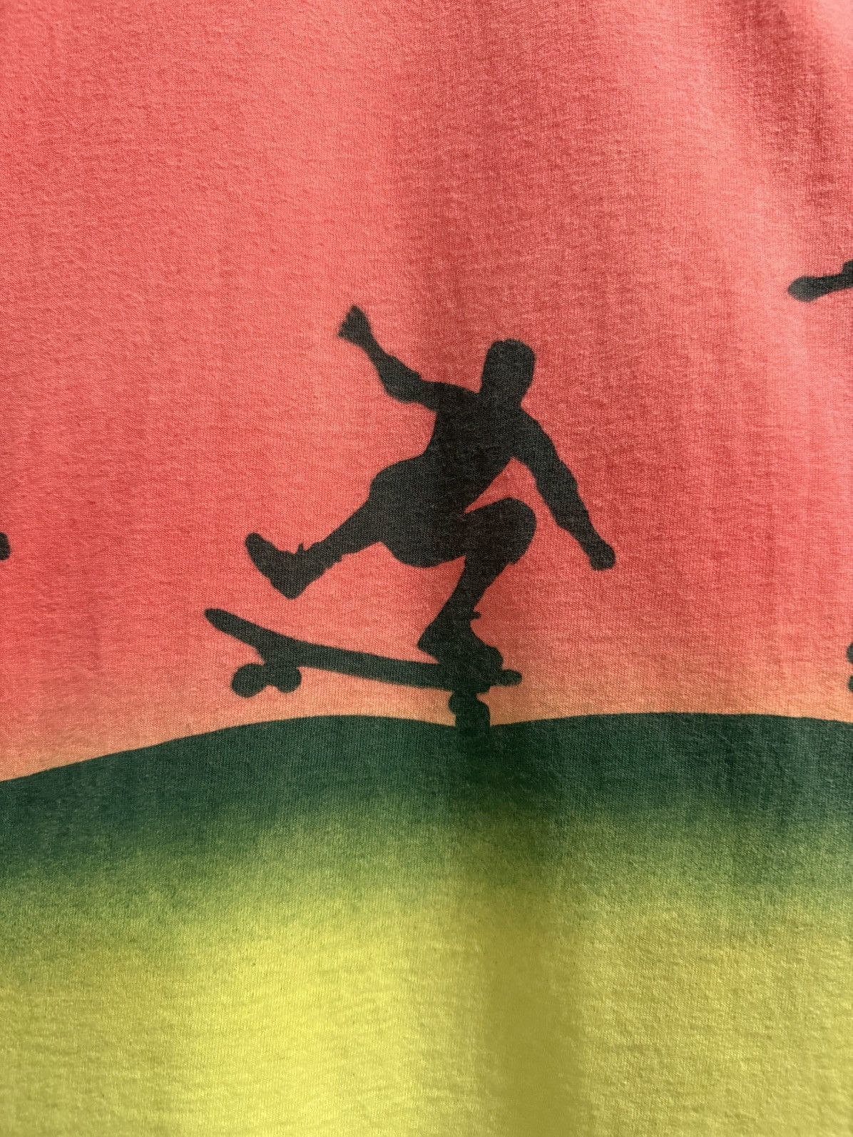 Anvil × Vintage Vintage 90s Skateboard Single Stitch By Anvil Tee Size US L / EU 52-54 / 3 - 9 Thumbnail