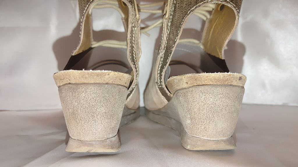 The Unbranded Brand Miz Mooz Satine Leather Lace Up Sandals Size 39 Size US 8.5 / IT 38.5 - 12 Thumbnail