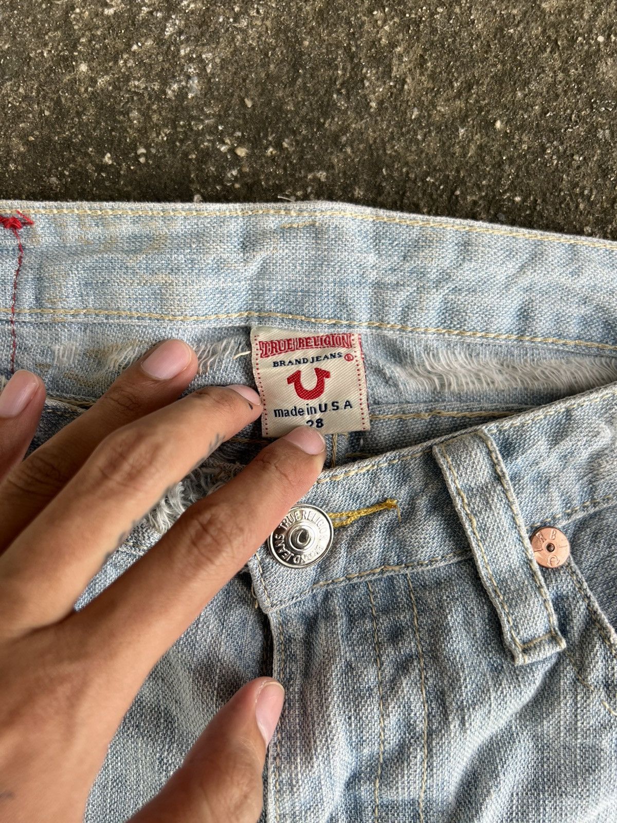 True Religion Thrashed Vintage TRUE RELIGION Flared Jeans Distressed Size US 32 / EU 48 - 7 Thumbnail