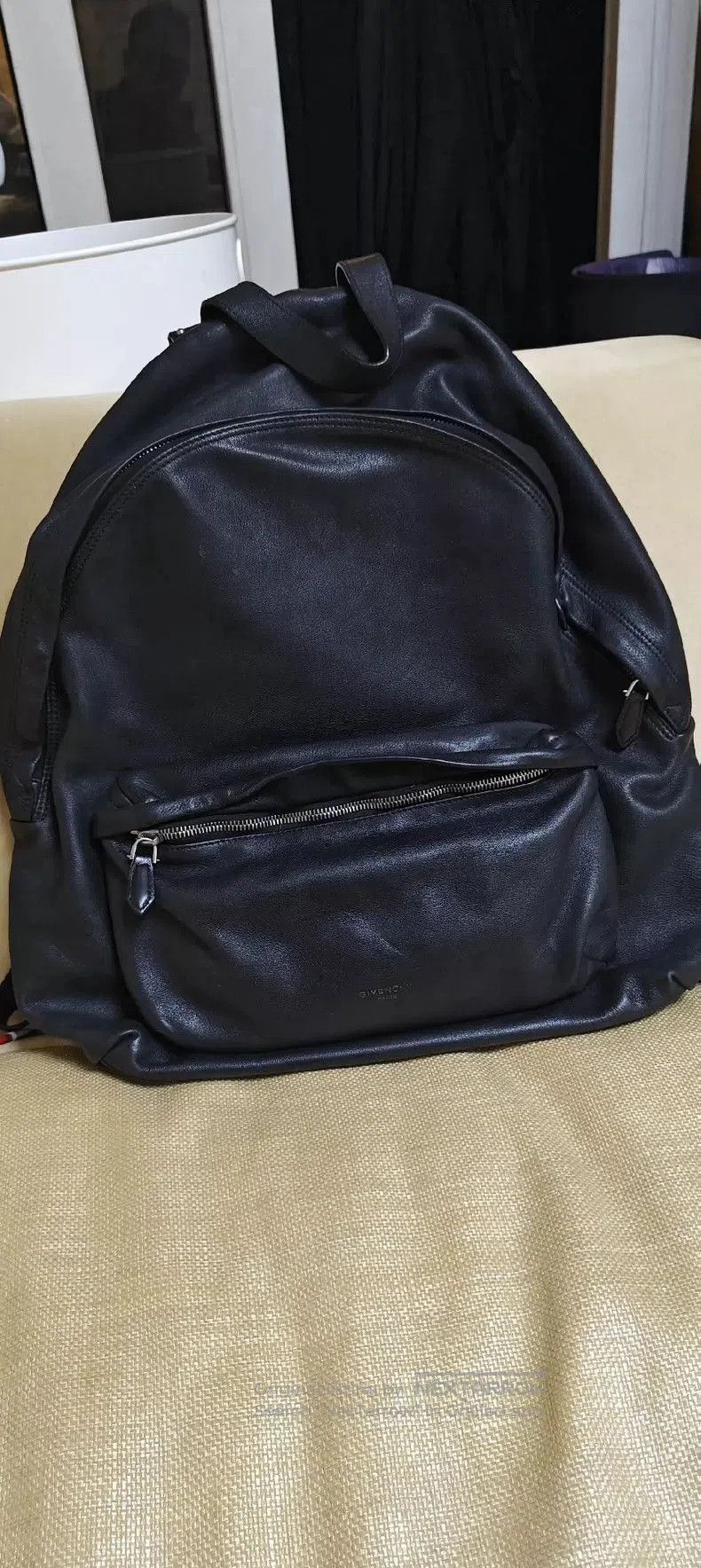 Givenchy Givenchy Full Leather Studded Backpack. Size ONE SIZE - 2 Thumbnail