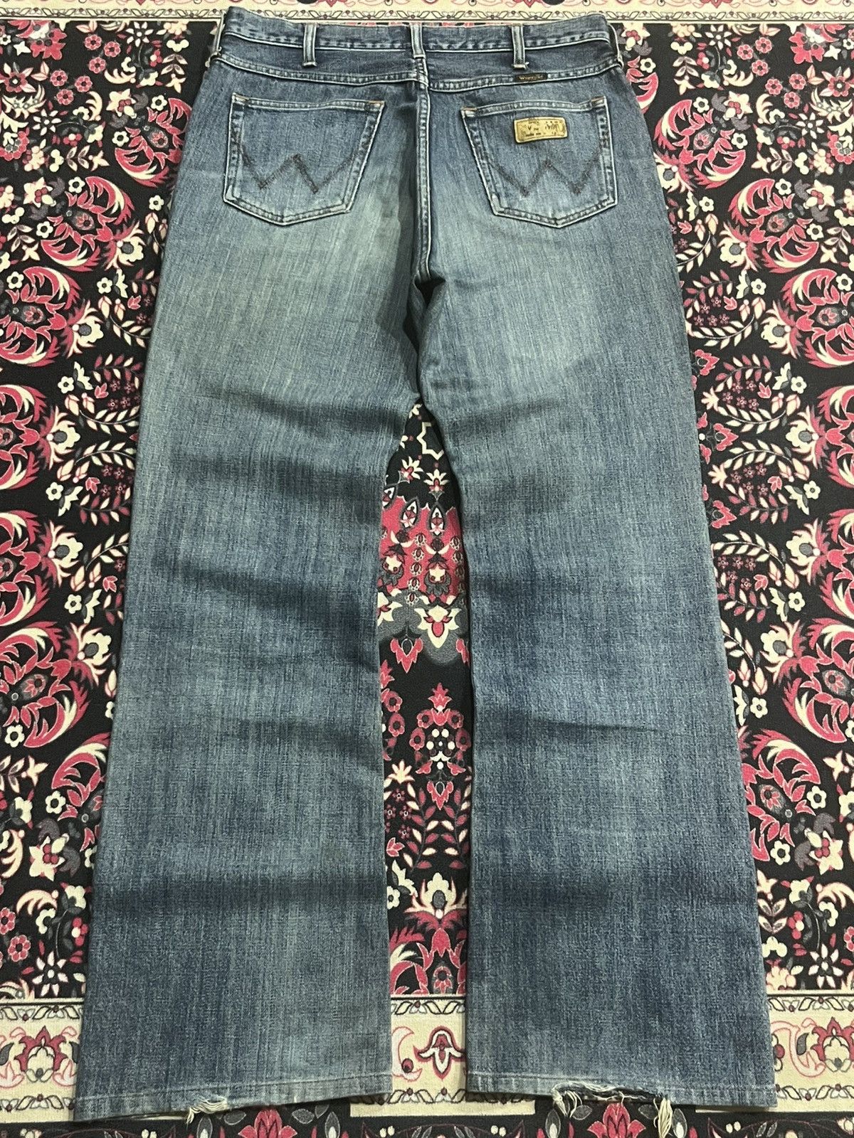 Wrangler Vintage Wrangler Blue Washed Distressed Flare Jeans Size US 32 / EU 48 - 2 Thumbnail