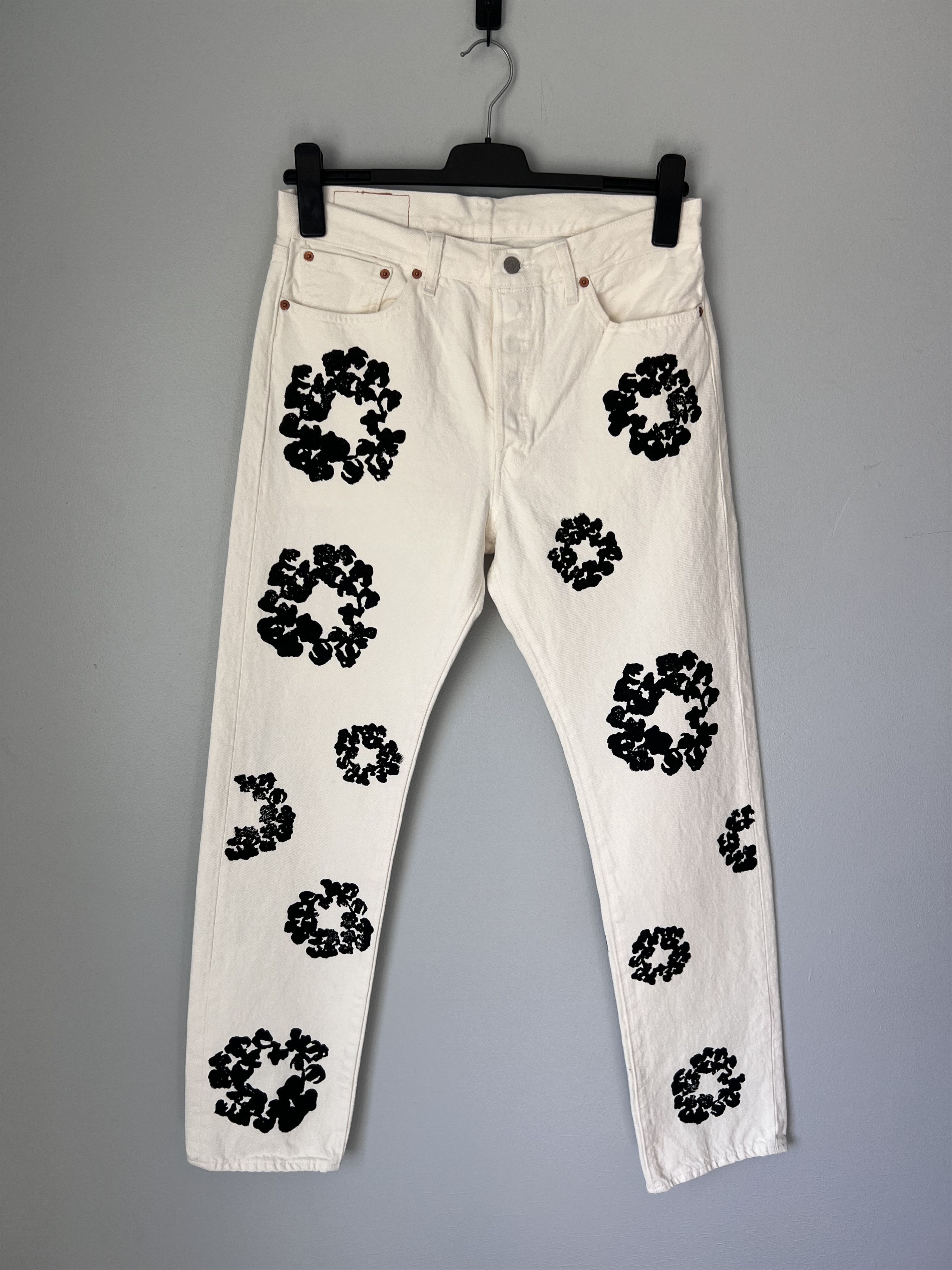 DENIM TEARS × Levi's Denim Tears Levi's Cotton Wreath Jeans in White Size US 36 / EU 52 - 1 Thumbnail