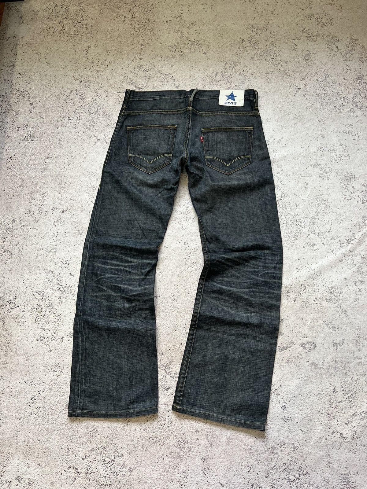 Levi's × Vintage Y2K Levis Blue Star Faded Vintage Jeans Size US 33 - 1 Thumbnail