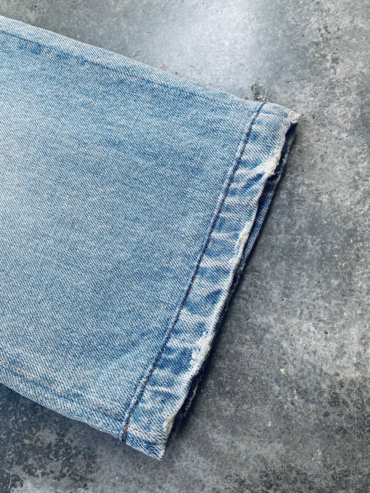 Japanese Brand Vintage Daily News Eyelet Distressed Denim Pants Size US 30 / EU 46 - 17 Thumbnail