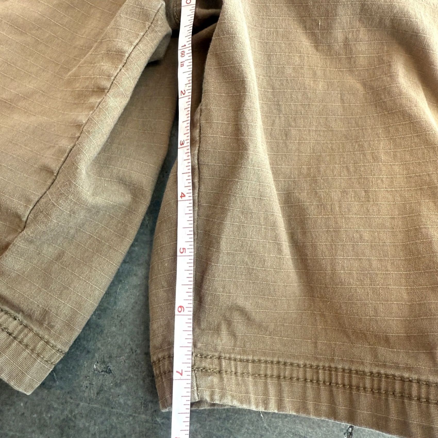 DKNY VINTAGE Dkny Cargo Shorts Men's 36 Brown Tan Khaki Summer Skate Casual 1990s Mens Brown Tan Khaki Cargo Shorts Ends Size US 36 / EU 52 - 4 Thumbnail