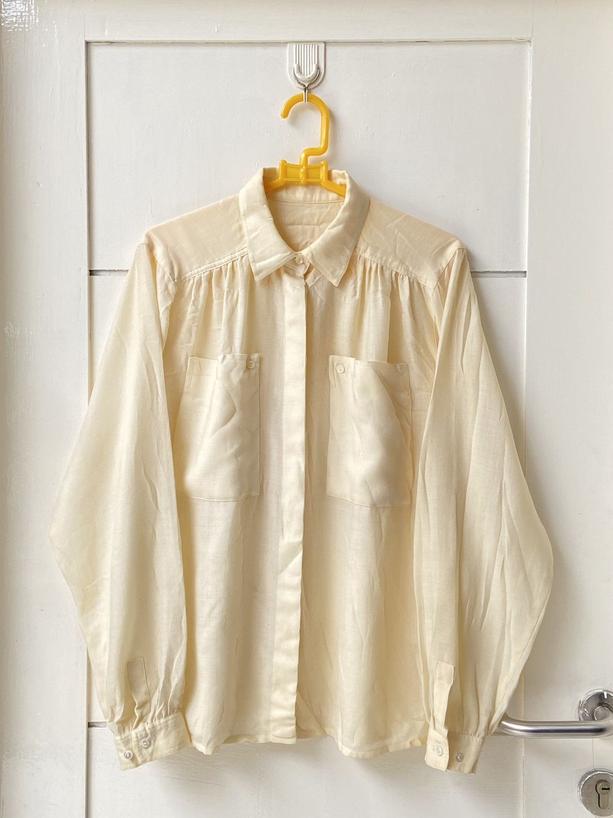 Etienne Aigner ETIENNE AIGNER Cream Shirt Size US S / EU 44-46 / 1 - 1 Thumbnail