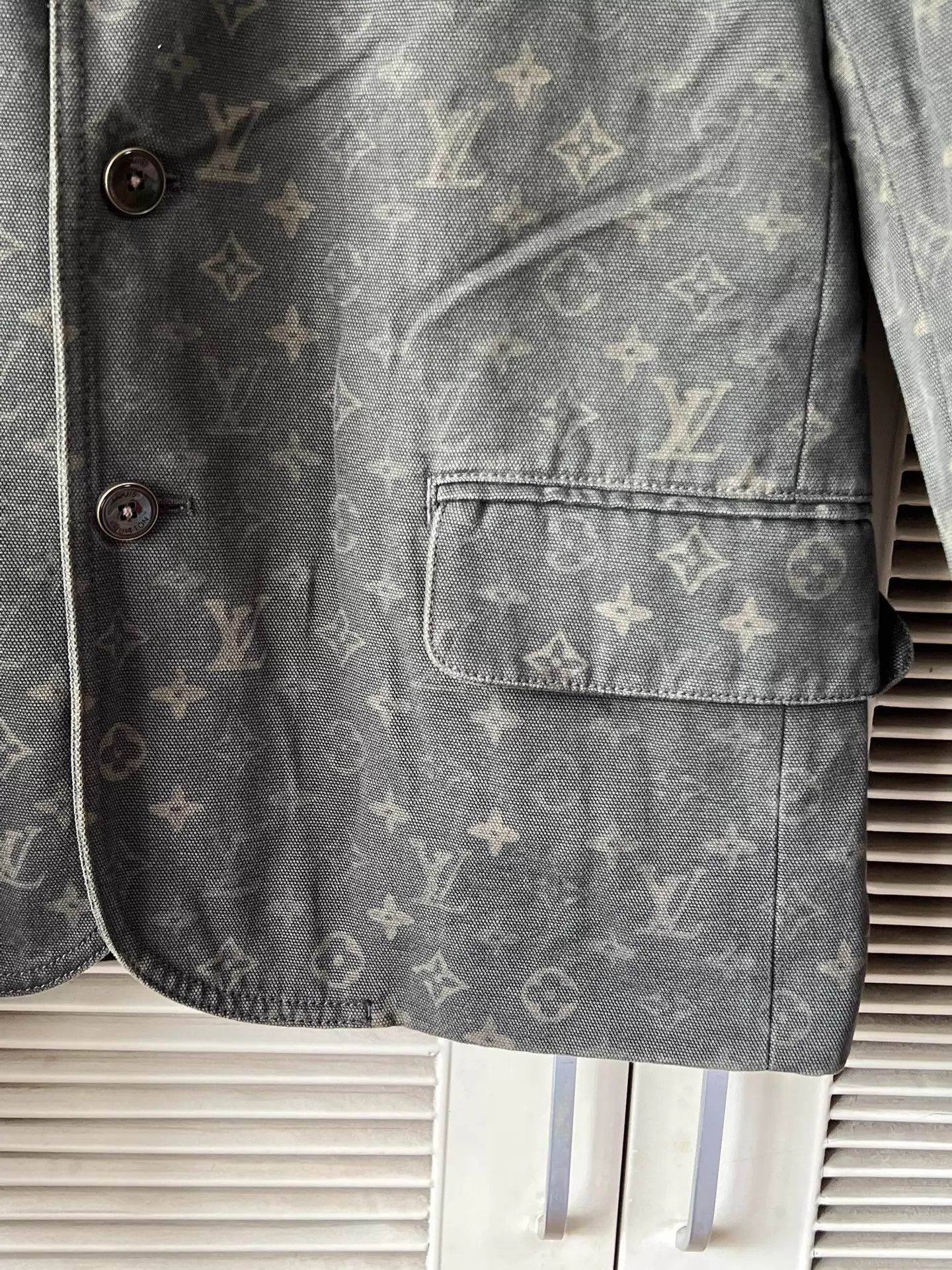 Louis Vuitton Louis Vuitton SS26 Runway Allover Print Denim Blazer 48 Size 48R - 5 Thumbnail