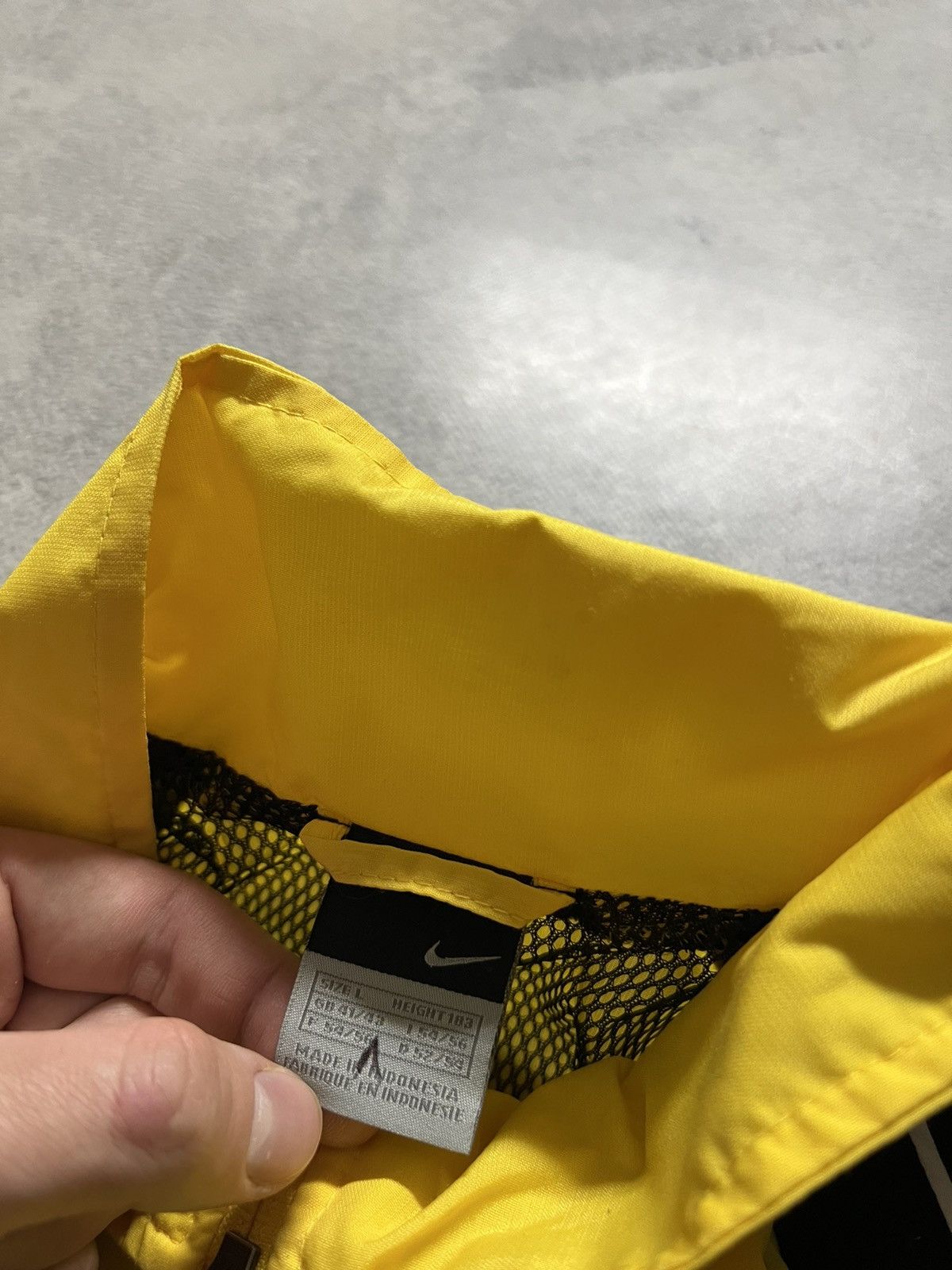 Nike × Vintage Vintage Y2k Nike 💛 Nylon Jacket 00’s Size US L / EU 52-54 / 3 - 11 Thumbnail