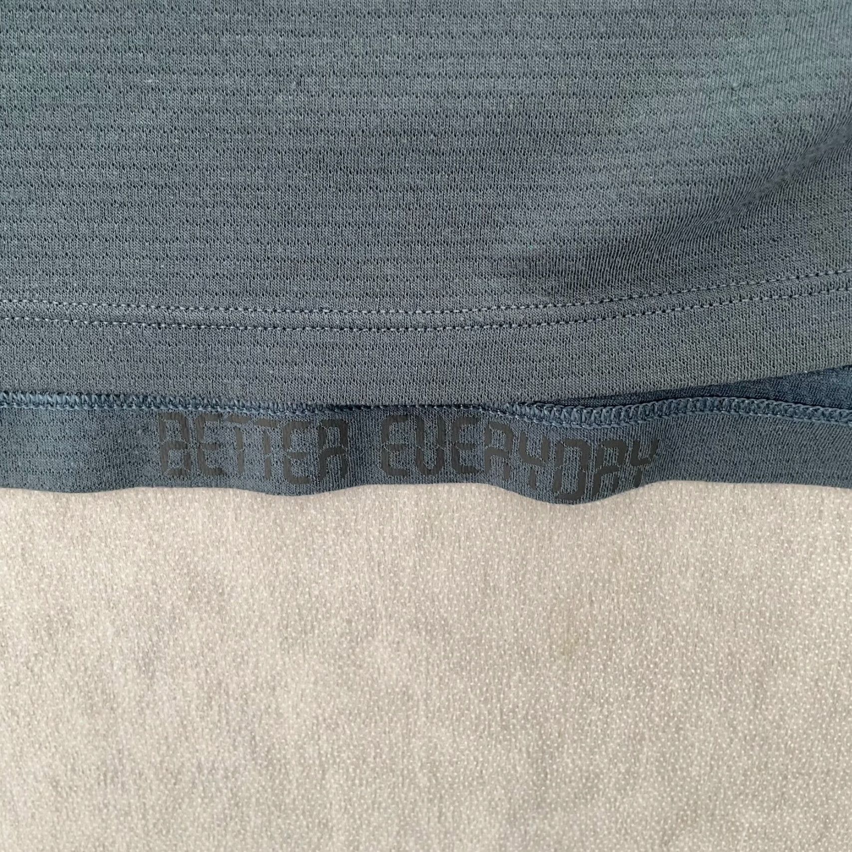 Lululemon Lululemon All Terrain Short Sleeve Shirt Mens M Blue Athletic Activewear Reflective Gym Yoga Casual Shirt Size US M / EU 48-50 / 2 - 7 Thumbnail
