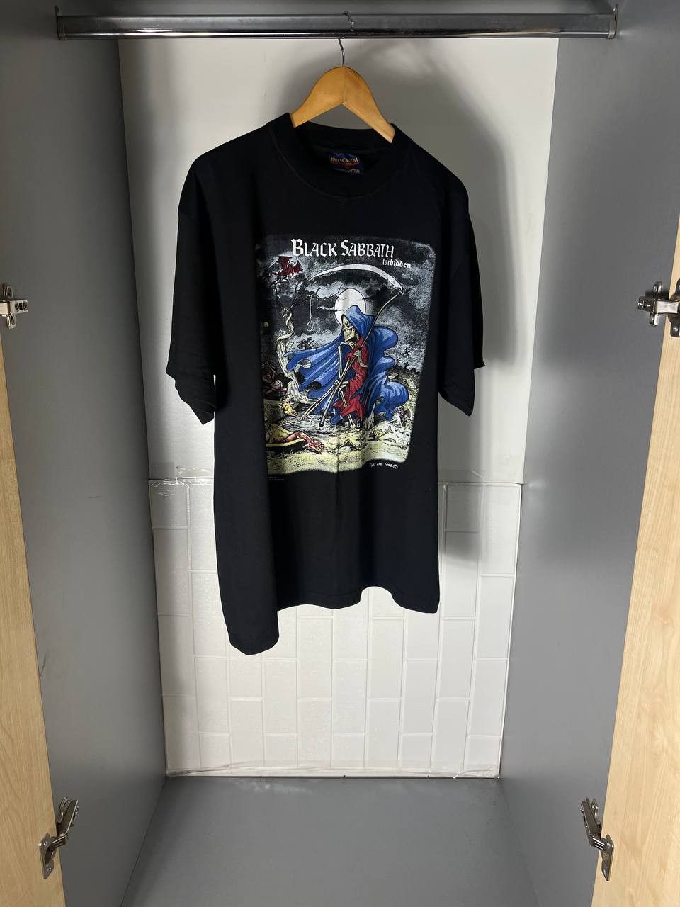 Band Tees VINTAGE BLACK SABBATH BROCKUM 1995 ROCK T-SHIRT TOUR Y2K Size US XL / EU 56 / 4 - 4 Thumbnail