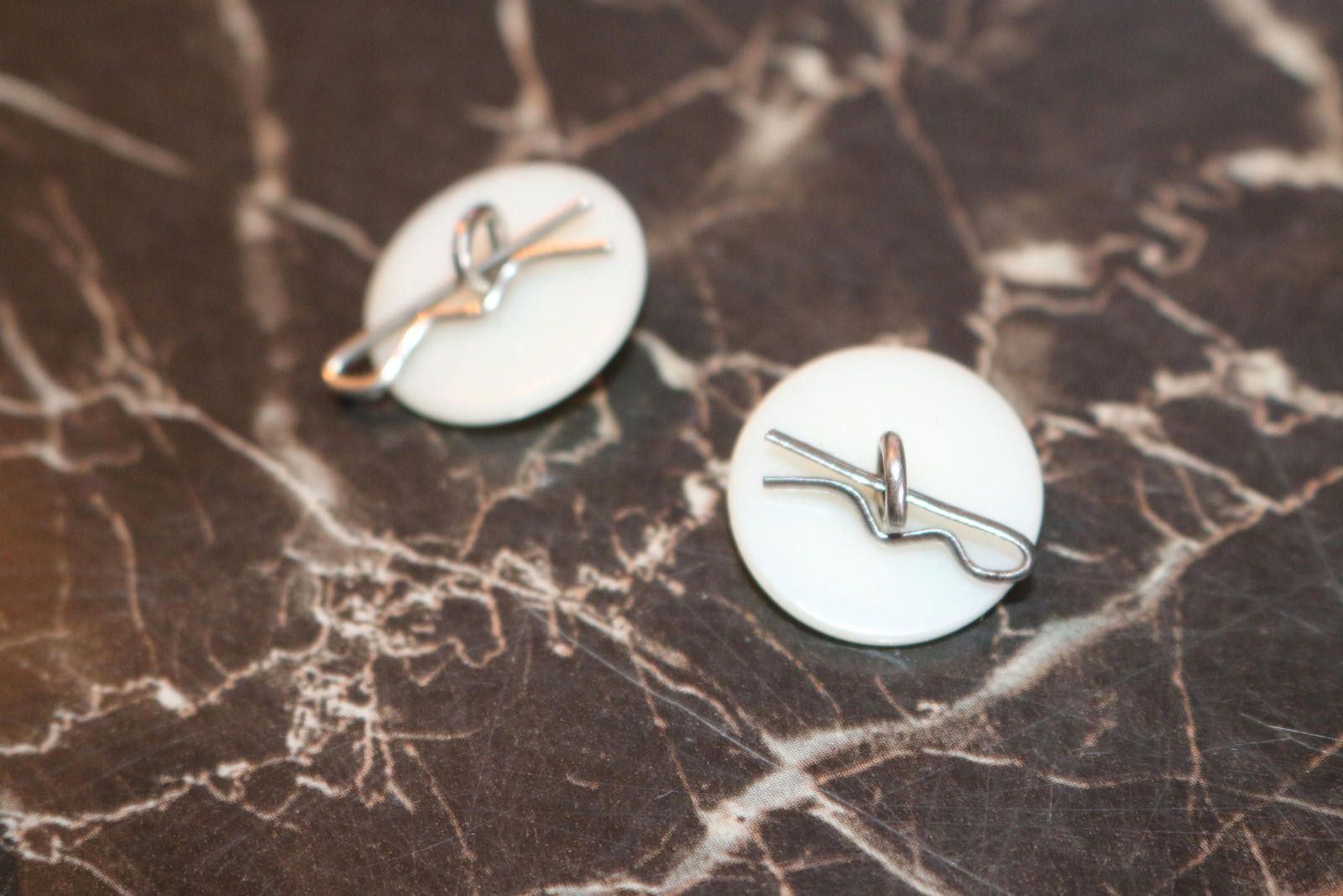 Other Vtg 2x Mother of Pearl Buttons w/Metal Clips-5/8" Tuxedo Size ONE SIZE - 3 Thumbnail