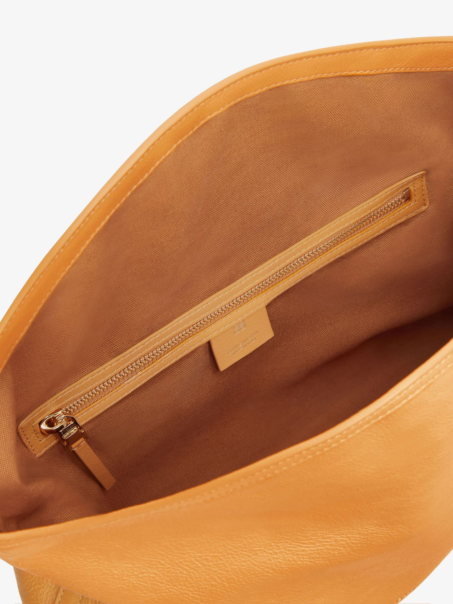 Givenchy o1w1db10325 Size: OS/Voyou Chaing Bag in Blush Orange Size ONE SIZE - 6 Thumbnail