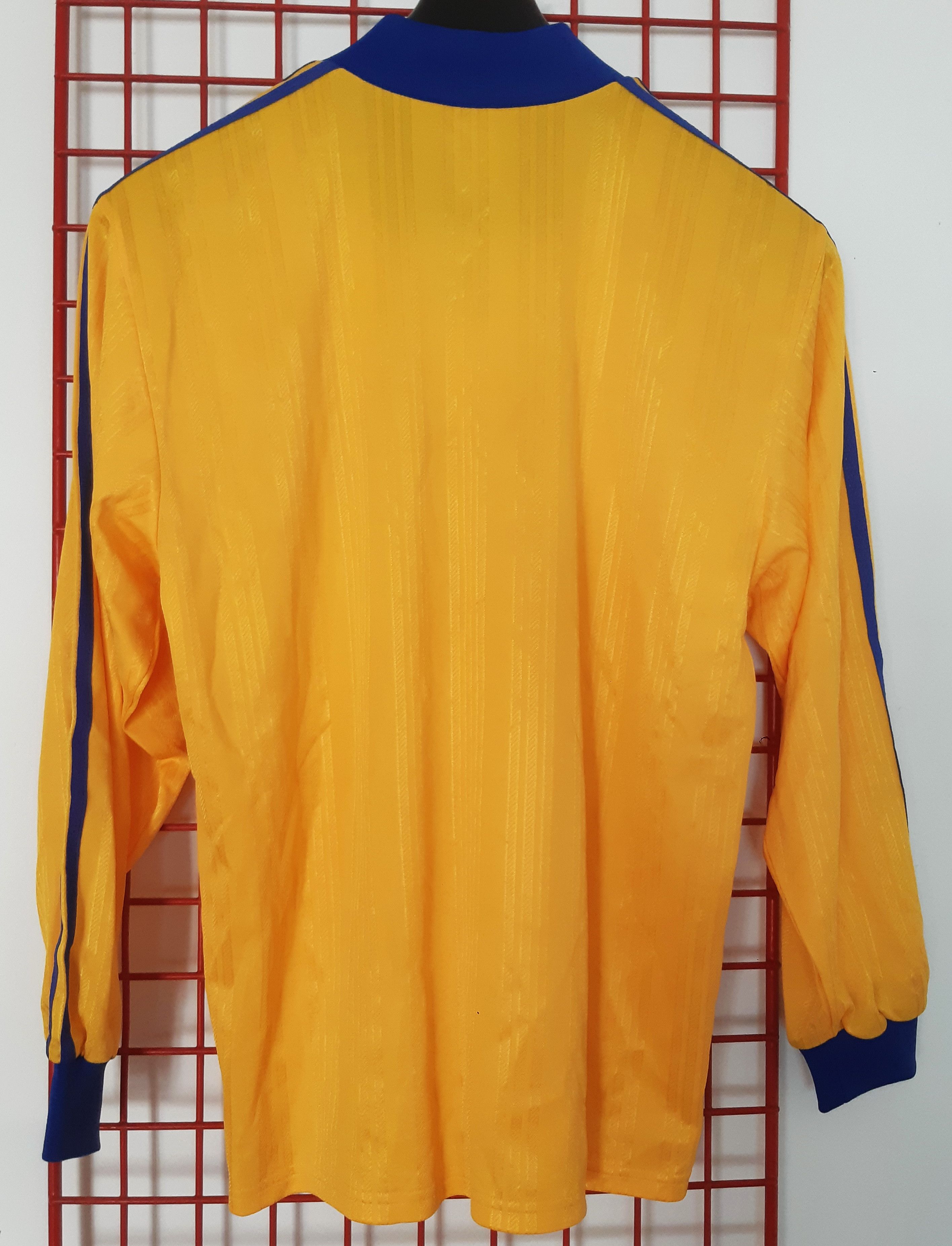 Adidas Vintage 90s ADIDAS Soccer Jersey Made in Tunisia size M NWT Size US M / EU 48-50 / 2 - 2 Thumbnail
