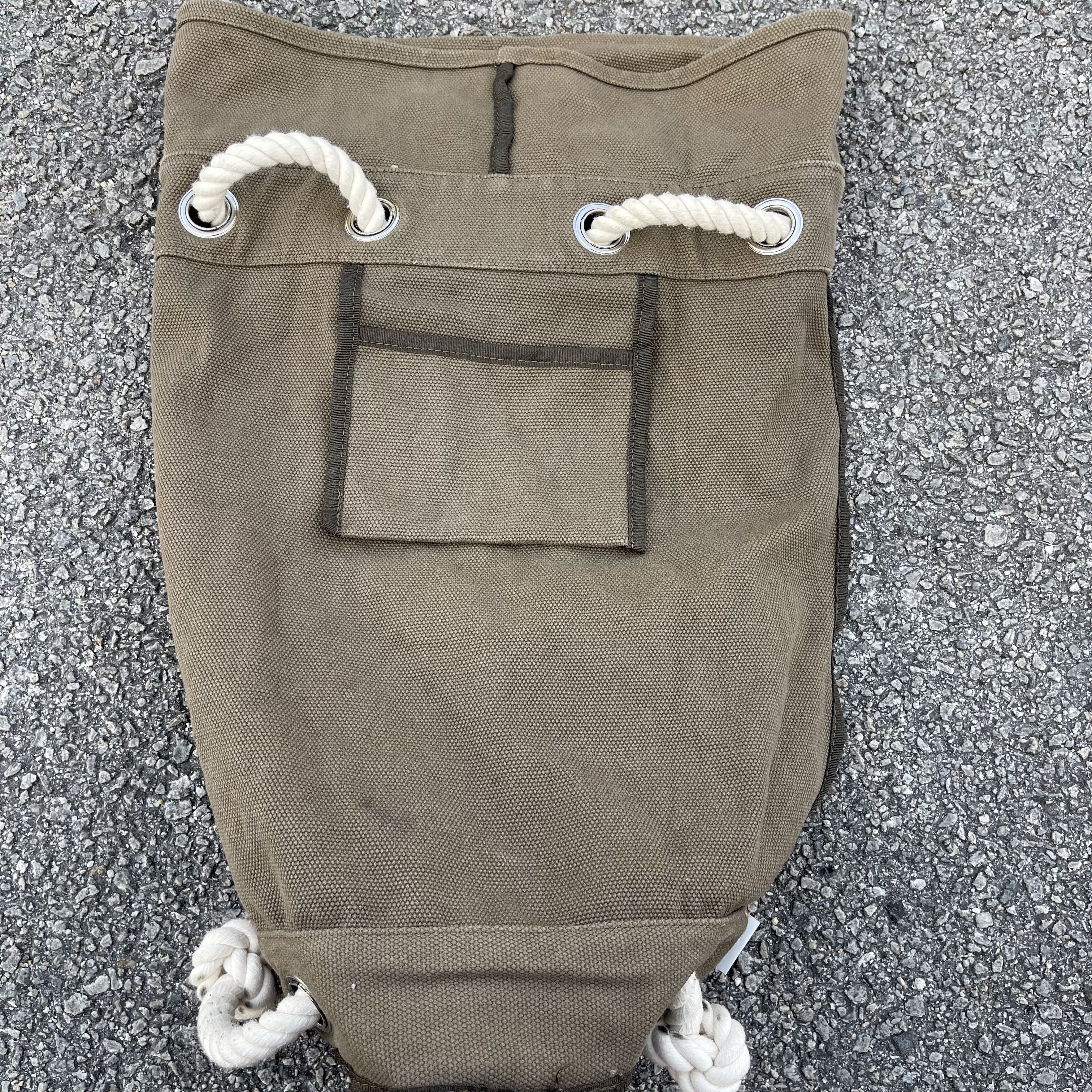 Issey Miyake × Ne-Net Ne-Net Sawfish X-Large Back Rope Bagpack Travis Scott Size ONE SIZE - 4 Thumbnail