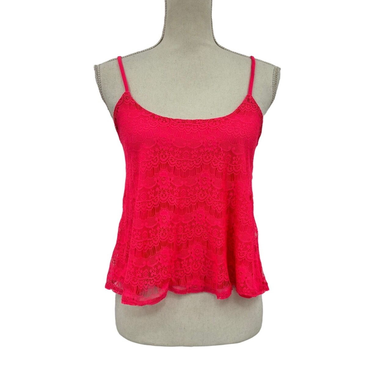 Other Charlotte Russe Hot Pink Lace Crop Top Size Small Summer Size S / US 4 / IT 40 - 1 Thumbnail