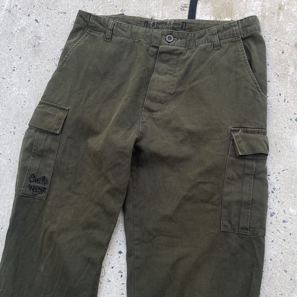 Vintage Vintage GHETTOWEAR Skate Brand Button Fly Cargo Pants Size US 34 / EU 50 - 2 Thumbnail