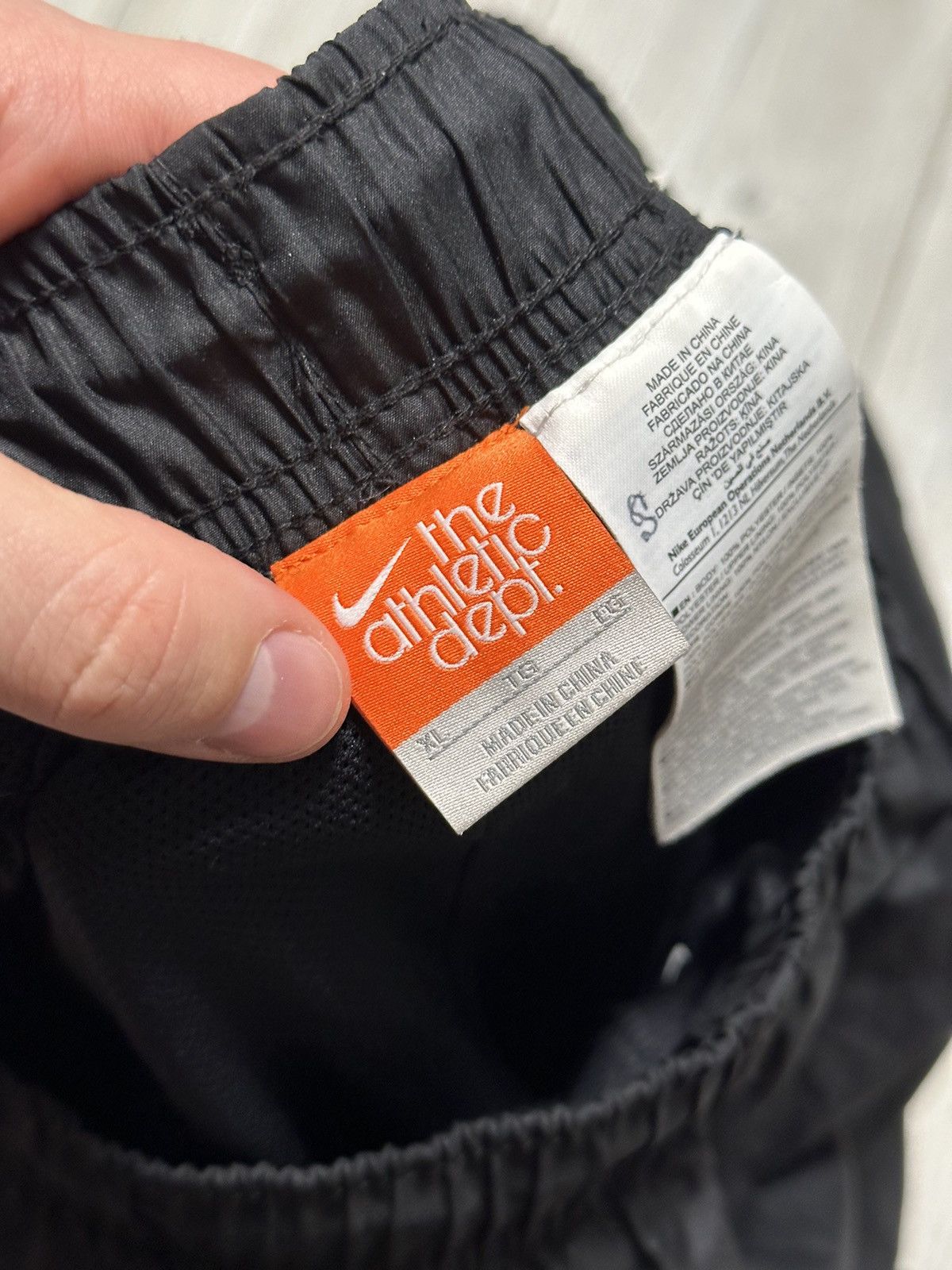 Nike Nike y2k Vintage Baggy Boxy Nylon Drill Track Pants Size US 36 / EU 52 - 5 Thumbnail